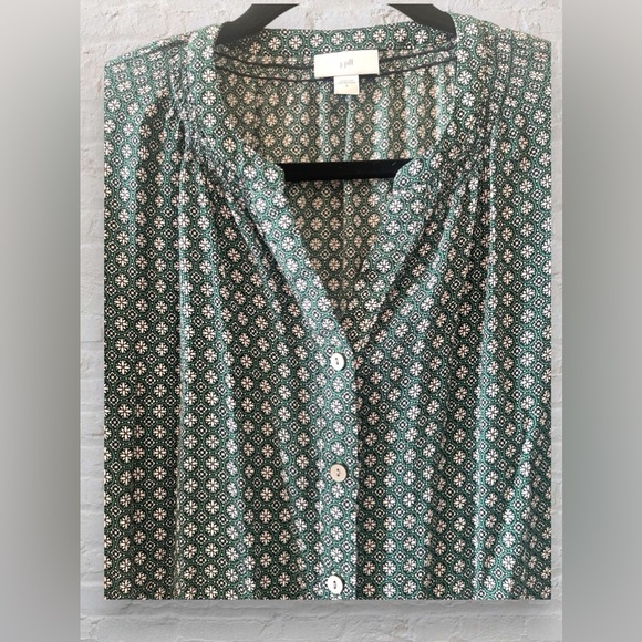 J Jill Blouse Green Long Sleeve Button Down V-Neck Women’s Sz Sm Geometric Rayon - Picture 4 of 8